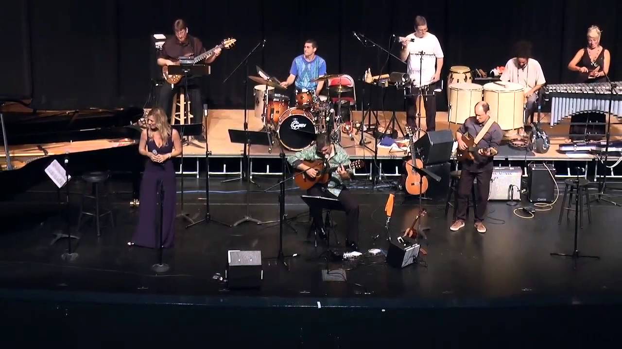 Sa Marina (Pretty World) at the 2015 Brazilian Music Institute
