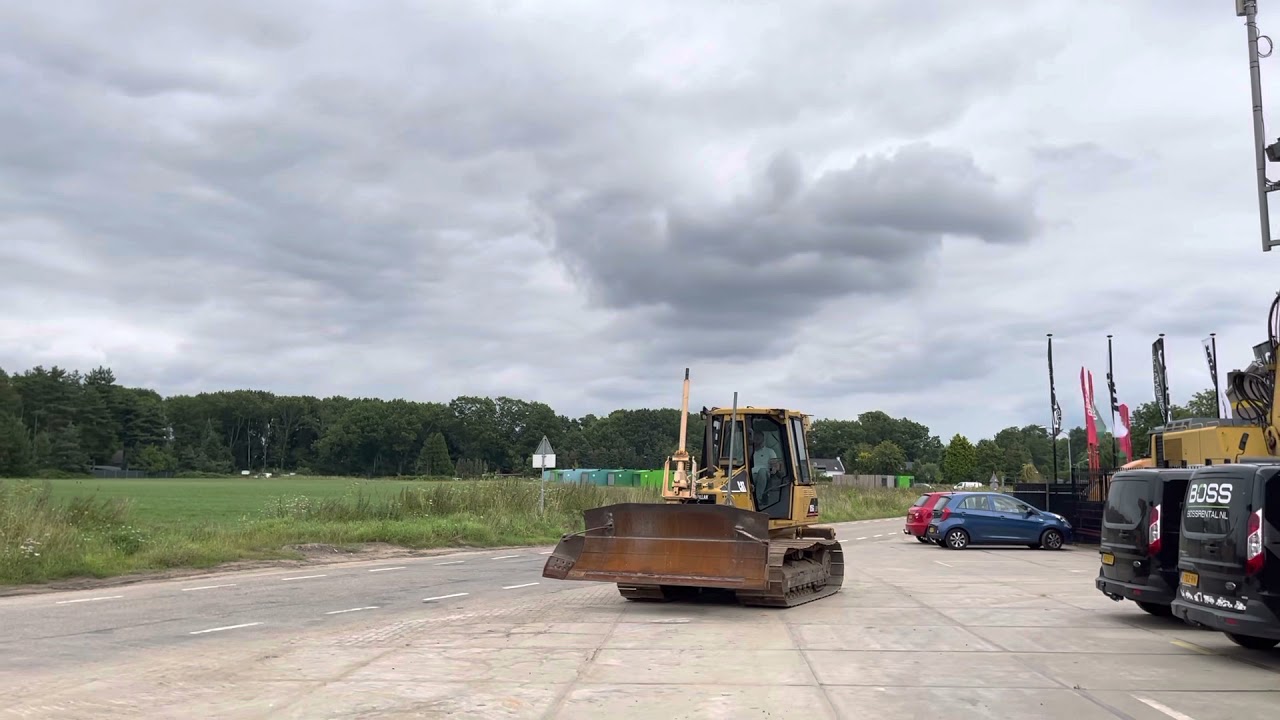Caterpillar D5G Bulldozer - Year: 2002 (Refnr. 4076)
