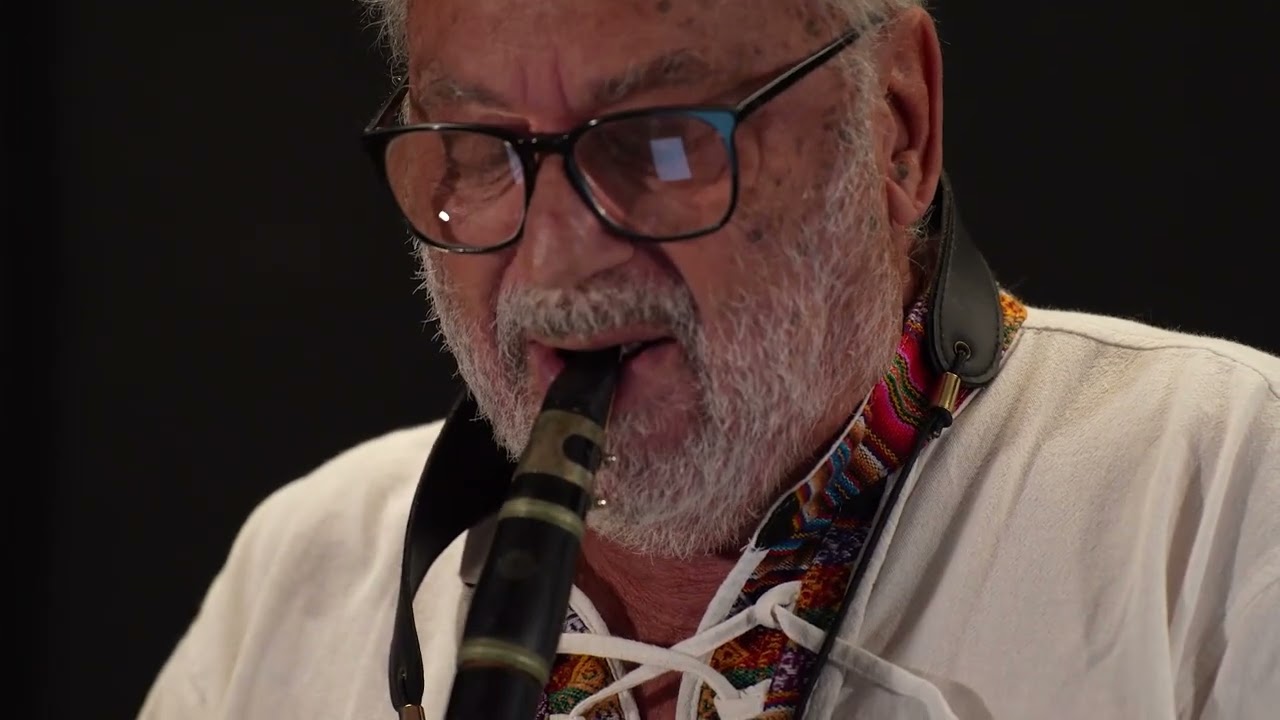 Andre de sapato novo (Superflux)
