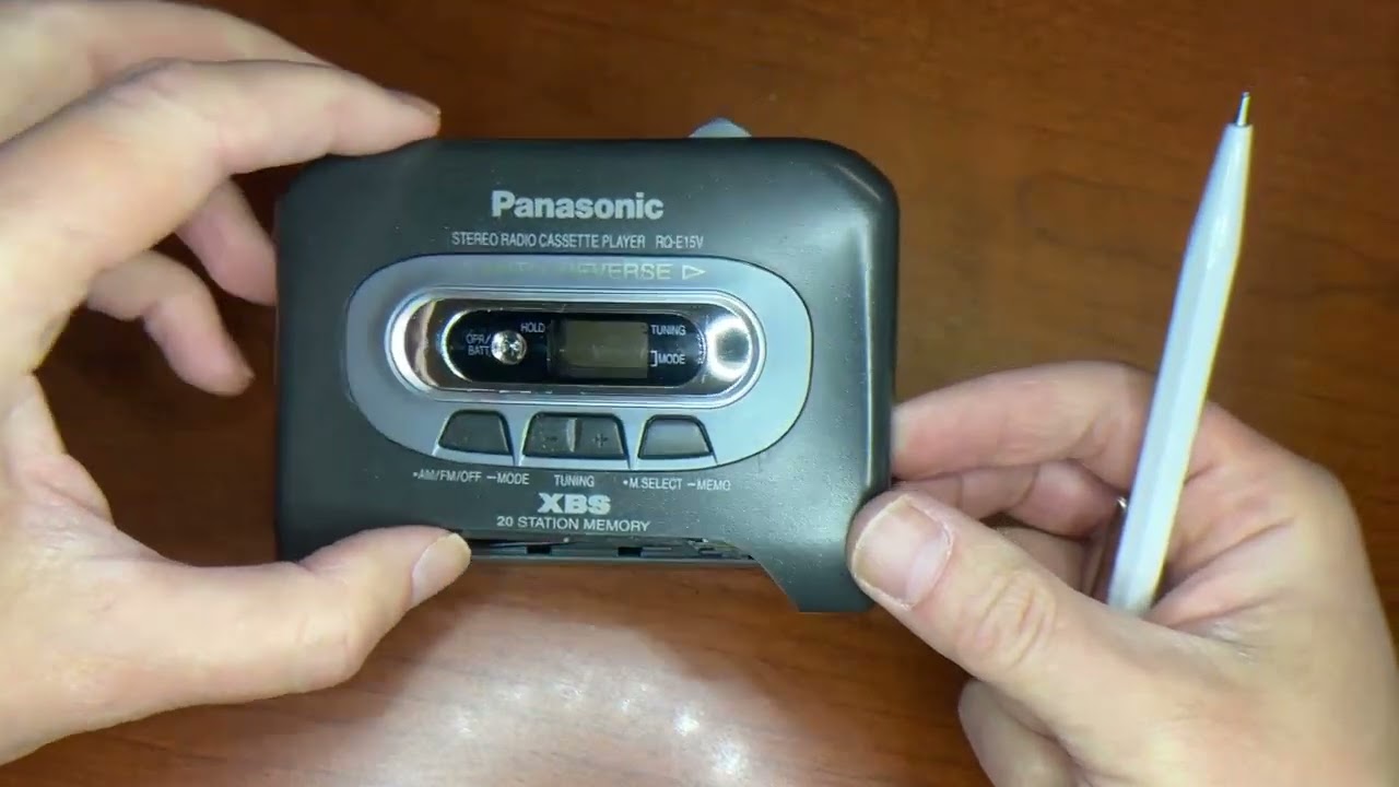 How to add a 3V power jack to a portable cassette player