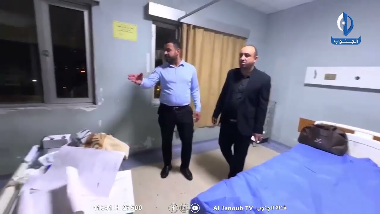 رئيس مجلس محافظة ميسان مصطفى ادعير مخاطبا مديرصحة ميسان عندك حل لمشكلة التبريد لو نكابلك ونشك هدومنا
