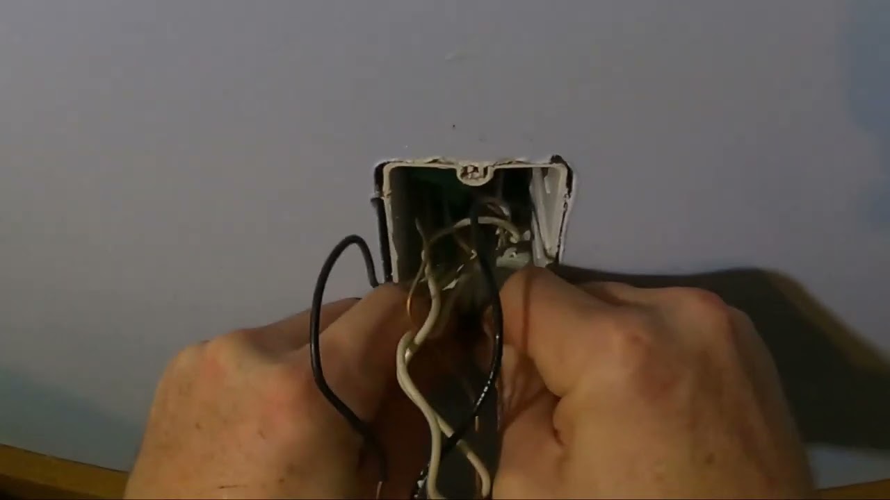 G-clip installation! Replace a device without having to change a broken box!