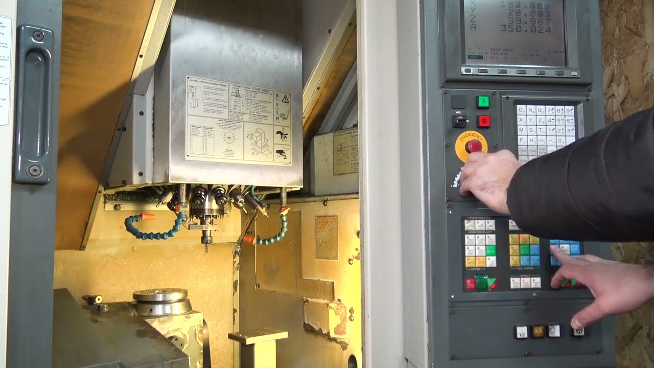 Chiron FZ 08 S CNC Machining center