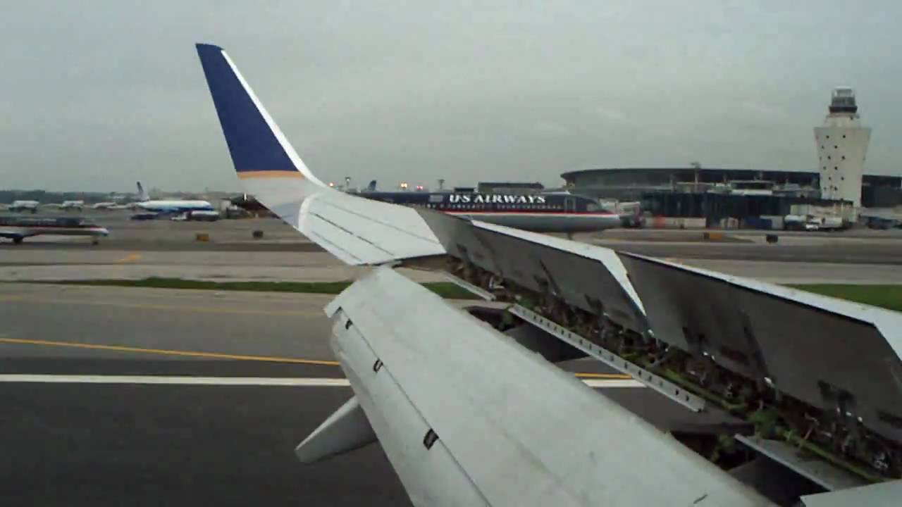 Landing at New York's LaGuardia Airport (LGA/KLGA) 2009-06