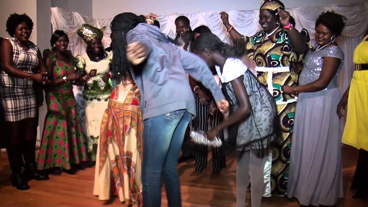 SINGER DOT BOL PERFORMING IN OMAHA NEBRASKA US