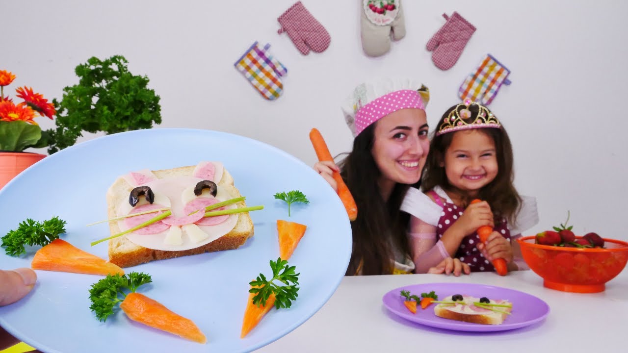 Sevcan tavşan sandviç yapıyor. Mini Mutfak!