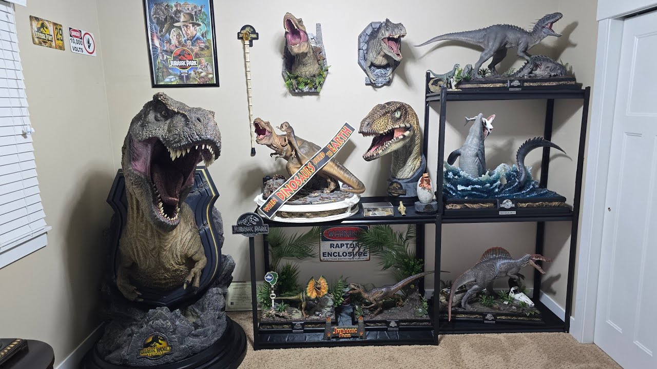 Jurassic statue room display update