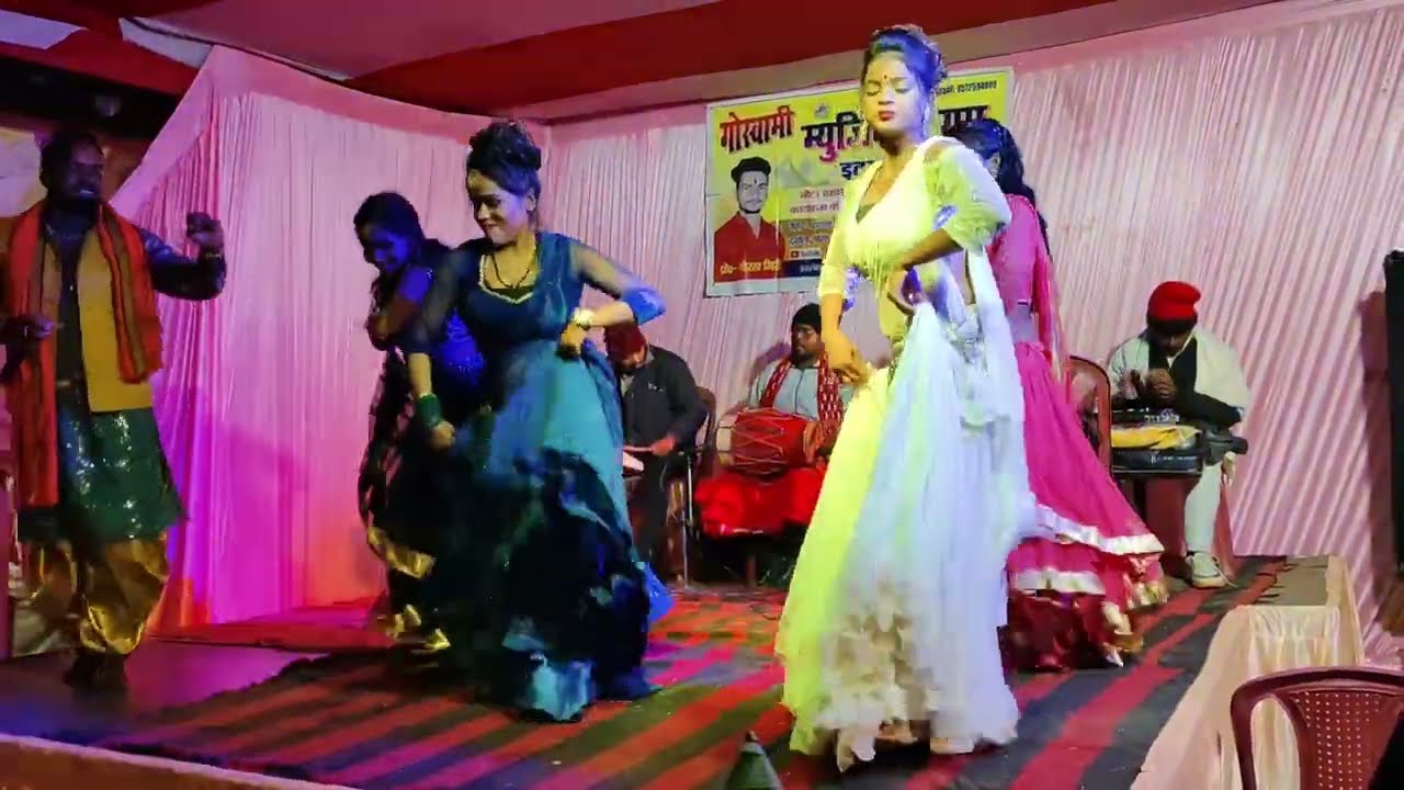 #video | गाड़ी सफरिया में | गर्दा मच गया स्टेज पे #Gadi_safariya me | New #Khortha Song 2024