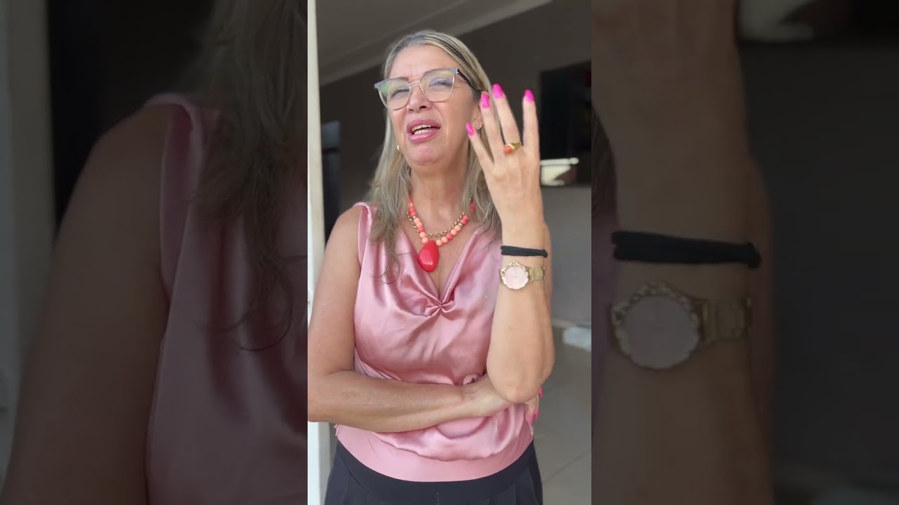Funcionária pede para dormir no emprego mas patroa tá desconfiada