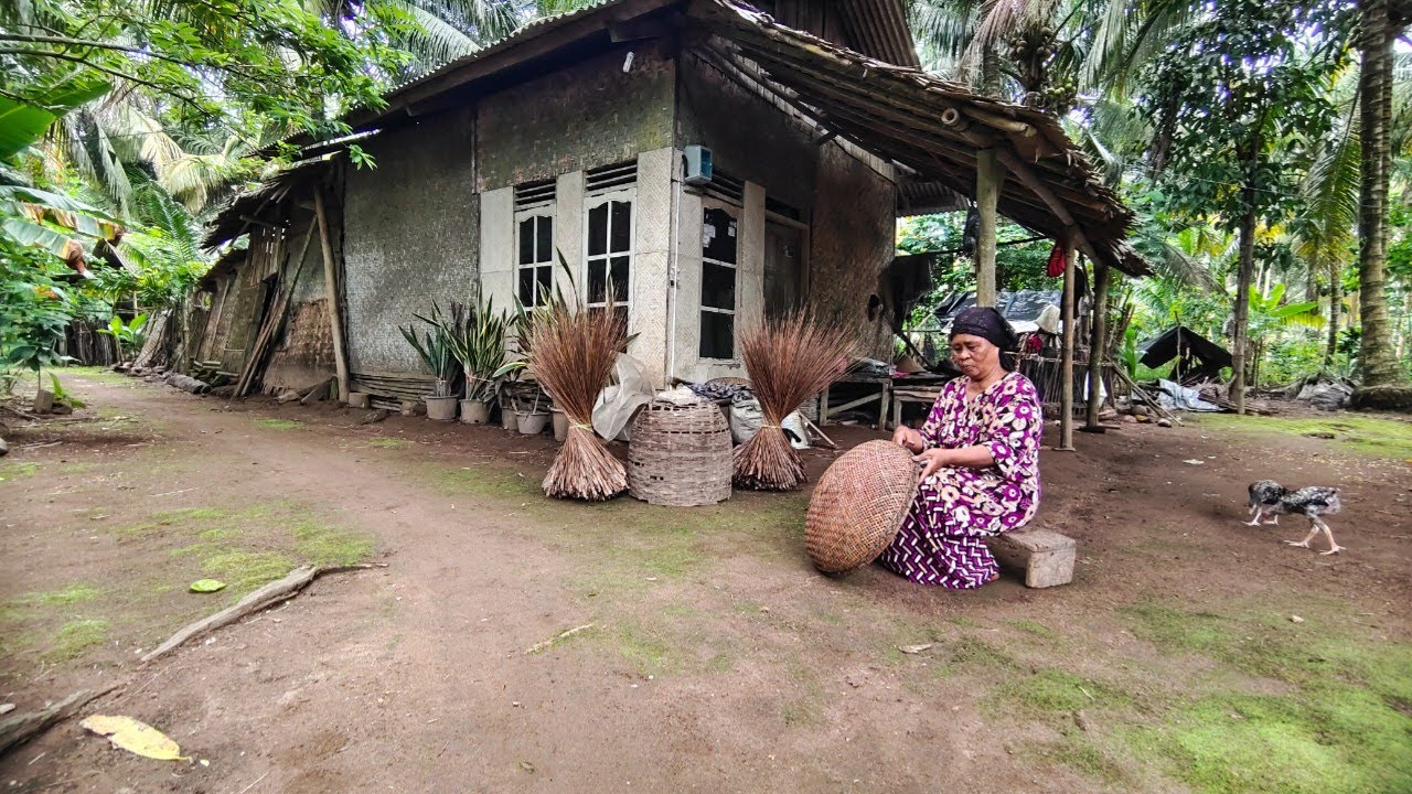 Masya Allah Kehidupan Di Kampung Pesisir Pantai Madasari, Perjuangan Nenek Tua Untuk Bertahan Hidup