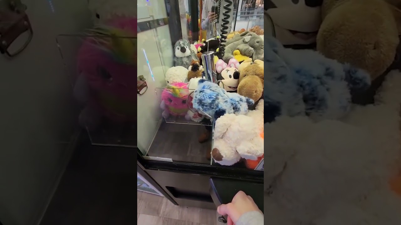 How To Win a Claw Machine Every Time #shorts
