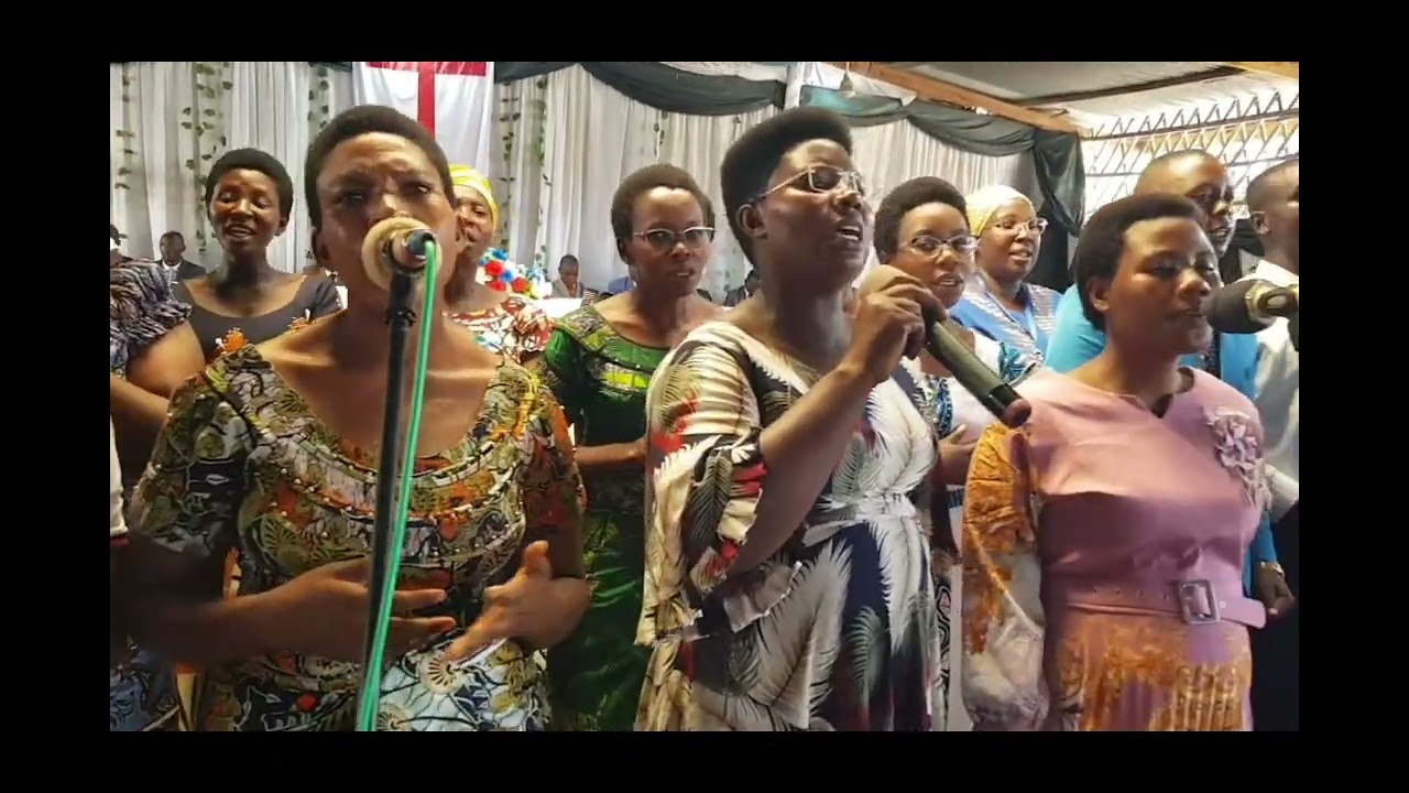 16/DAWIDI AVUYE KURUGAMBA/CHORALE #SANTRALE  EGLISE #PENTECOTE UBUBWIRIZA MIRANGO DE #BUJUMBURA. 