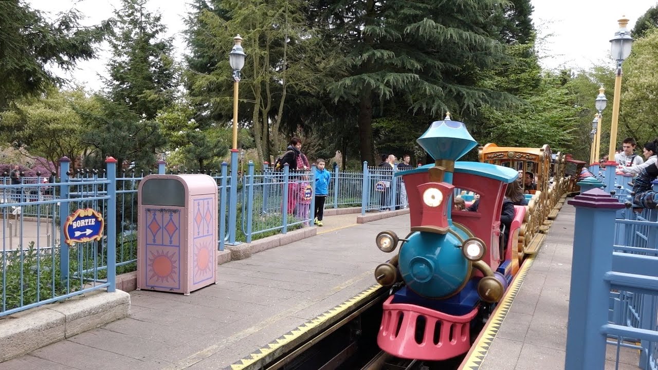 Disneyland Paris Casey Junior Onride