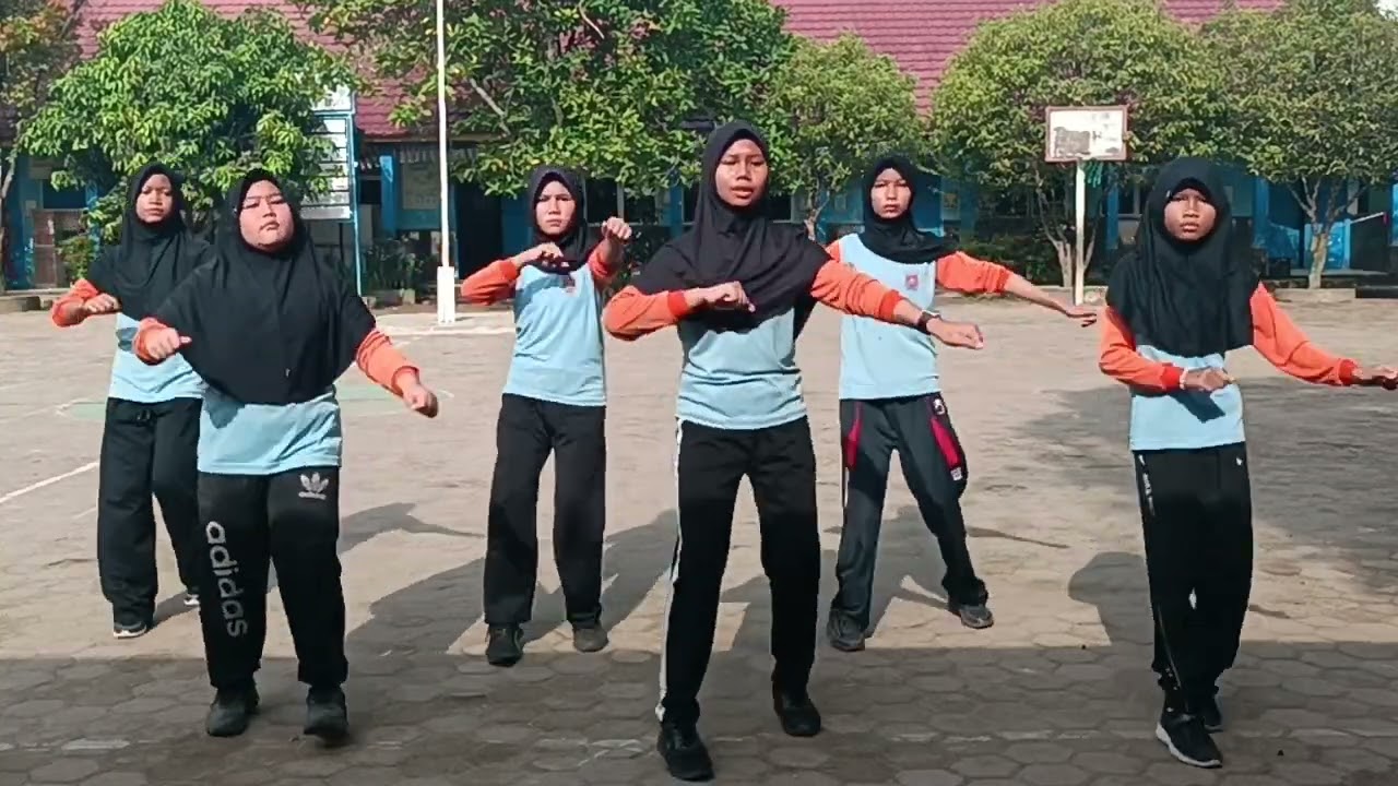 Senam Irama Kreasi Kelas 6 D SD N 113 Palembang