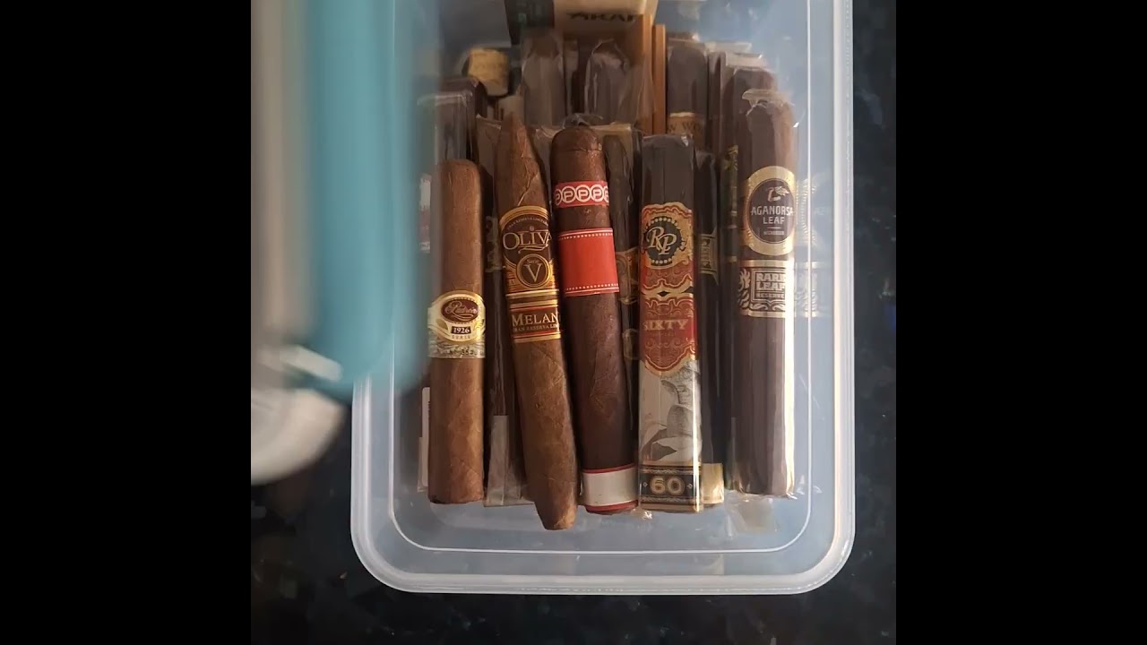 Battle 26. Padron 1926 and Oliva V Melanio Grand Reserva Limitada. Magnificent cigars!#asmr#cigars