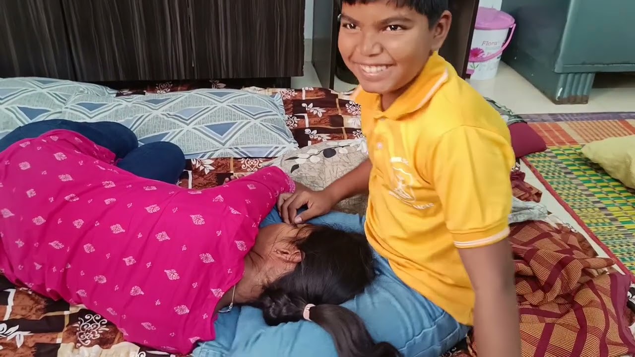 அக்காவும்ஜெனியும் தம்பி வெற்றியும்   