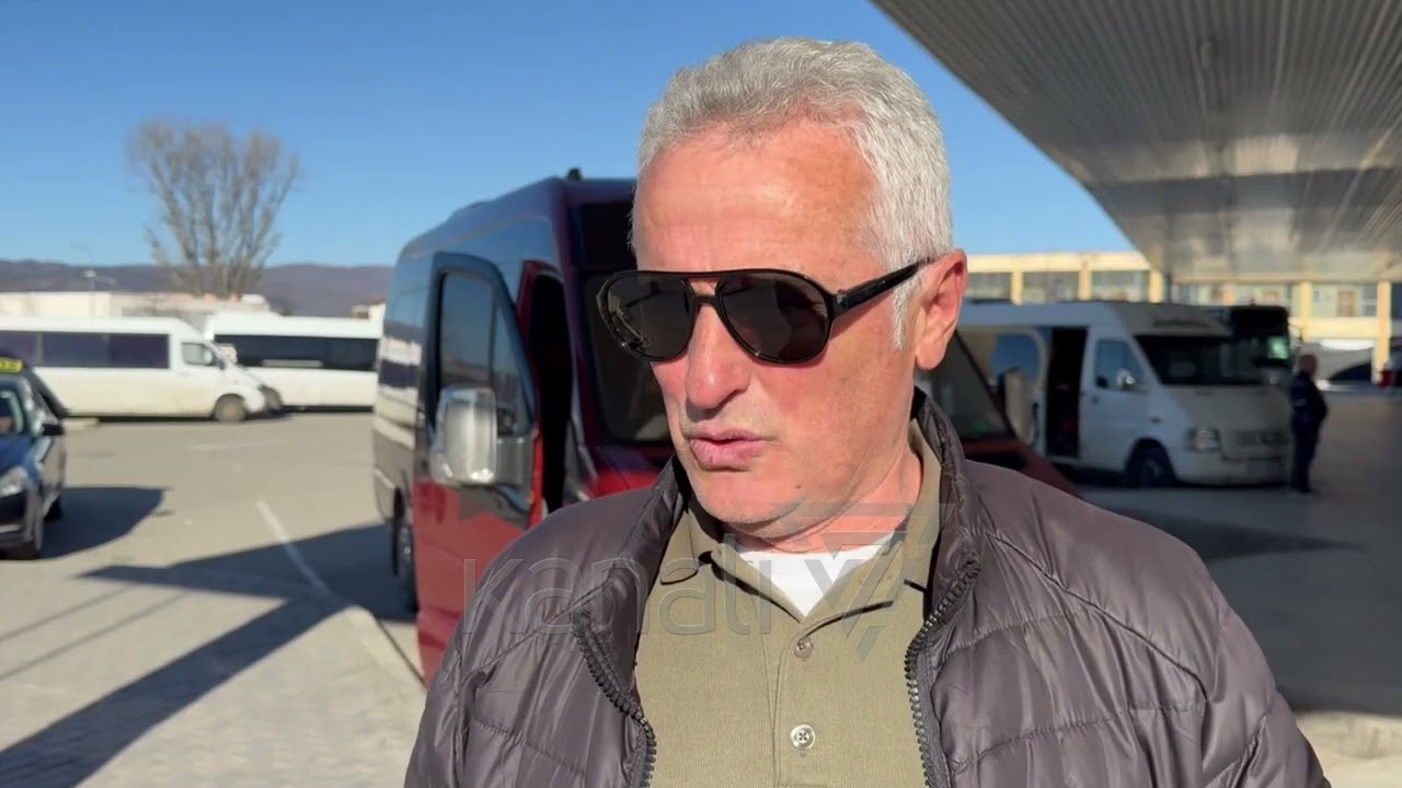 BLLOKIMI I RRUGËS RRIT ÇMIMET, QYTETARËT PAGUAJNË MË SHTRENJTË BILETAT E AUTOBUSIT