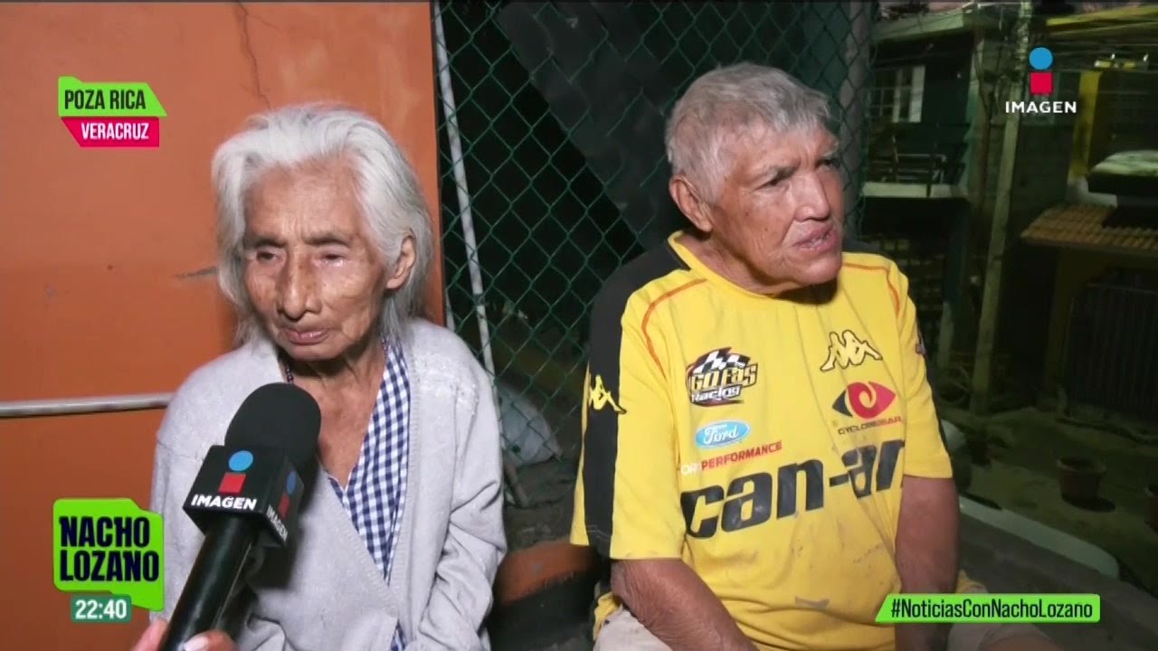 La historia detrás de la pareja de adultos mayores abrazada en medio de la inundación en Veracruz