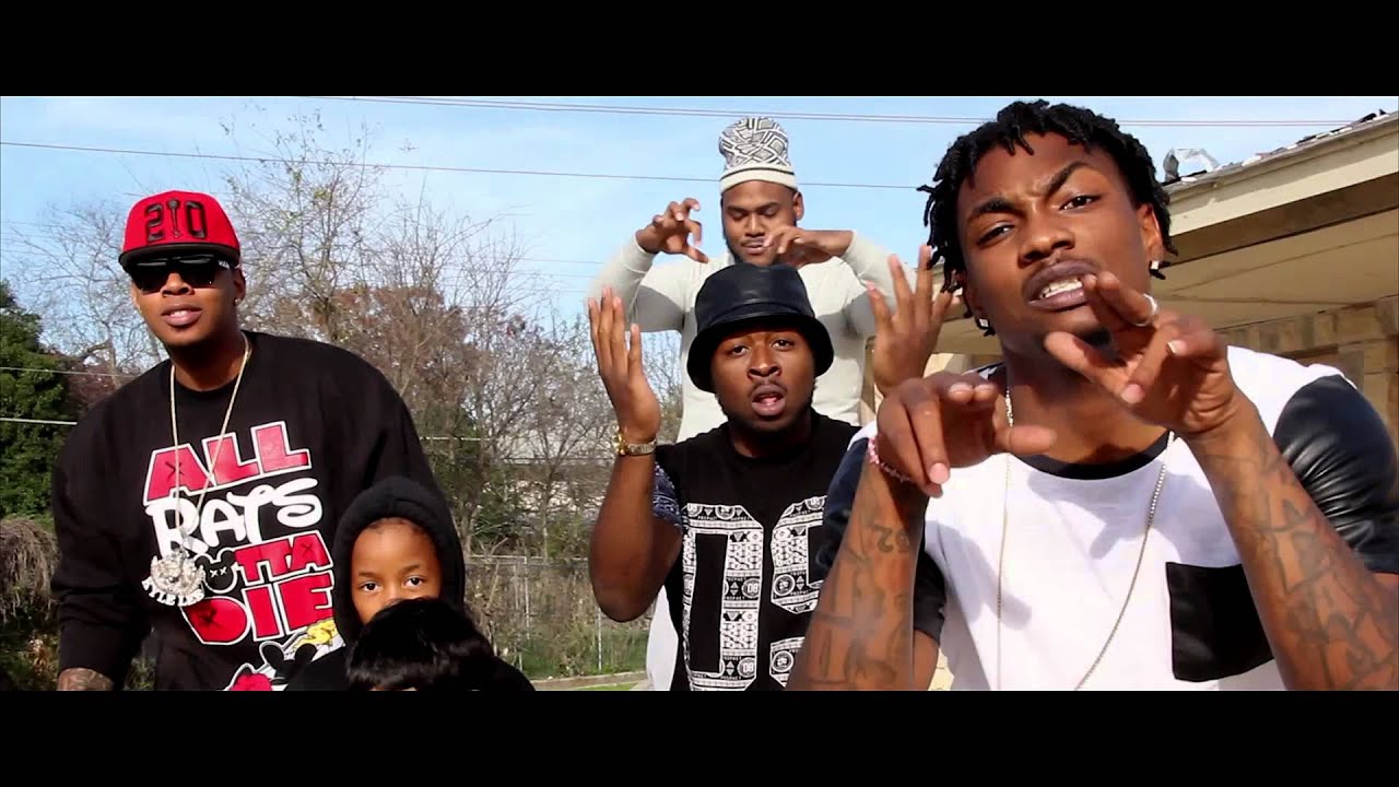 TRAP STILL JUMPIN-BUCKK FT.KING KYLE LEE