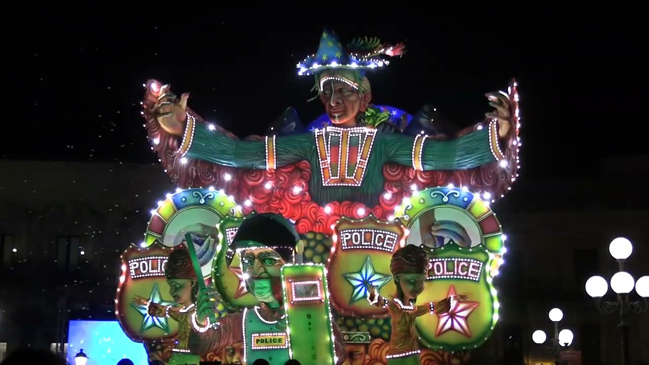 Carnevale Acireale 2022 : Ass. Culturale Cavallaro Paolo Giuseppe : Di che colore sei!!