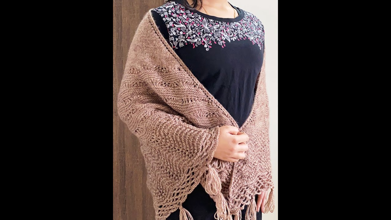 Knitting Crescent Shawl in Hindi Knitting | शाल की बुनाई || Just Elegant.