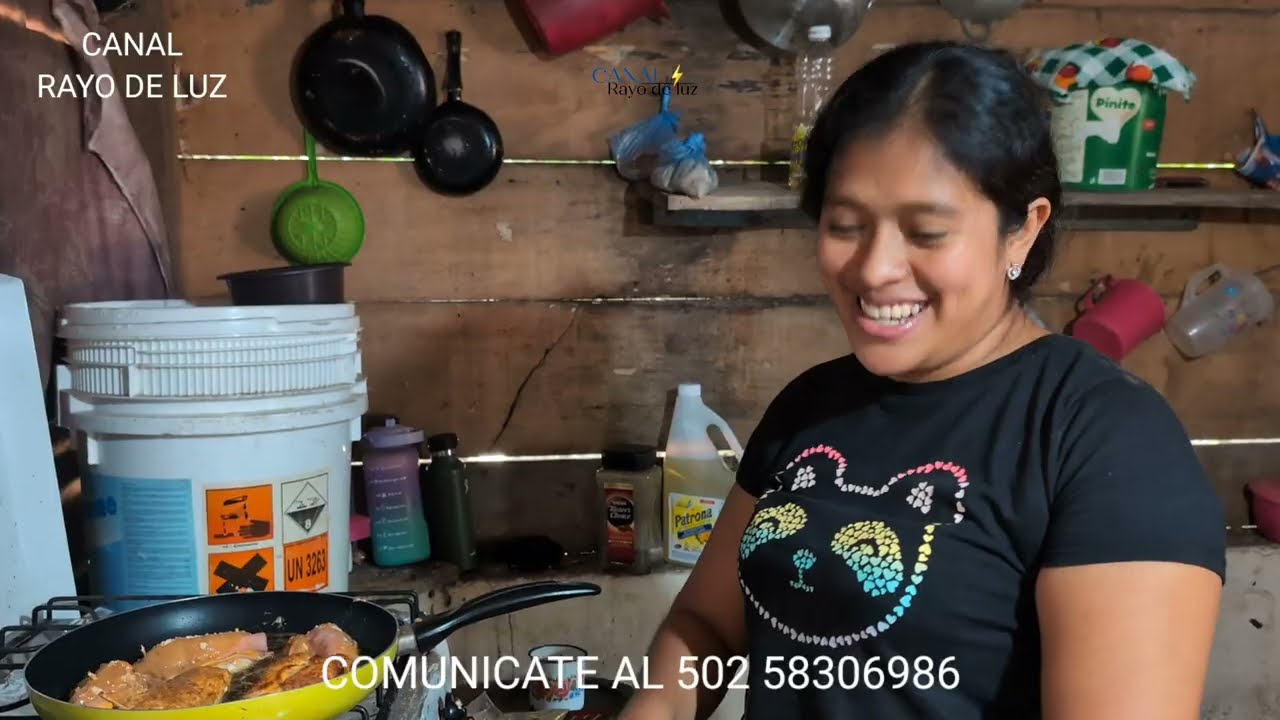 Tia Emilia se esmera para que sus sobrinas aprendan! Entre risa y risa vea lo que hicieron las 3!😋