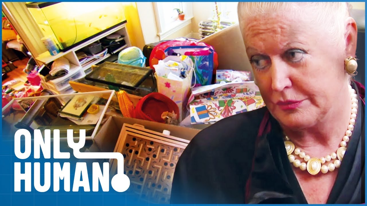 Decluttering a Huge Chaotic House | Kim’s Rude Awakenings S1 Ep3