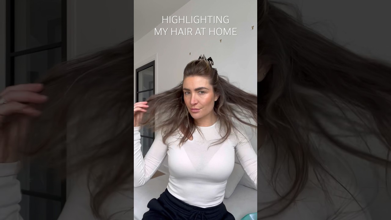 Highlighting & bleaching my hair at home |Blonde Balayage | Steph Barron LADYLUX