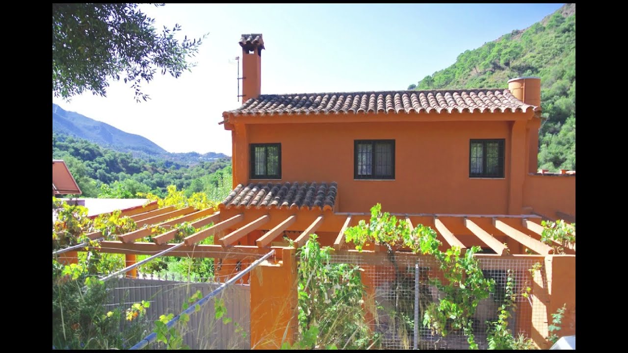 Charming 5 Bedroom Finca in Istan, Malaga, Spain  - €495,000