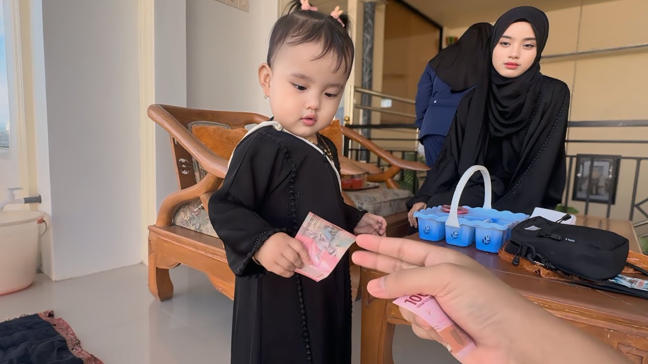 PIANA PIANO SIAP CARI UANG !! LEBARAN DI MALANG