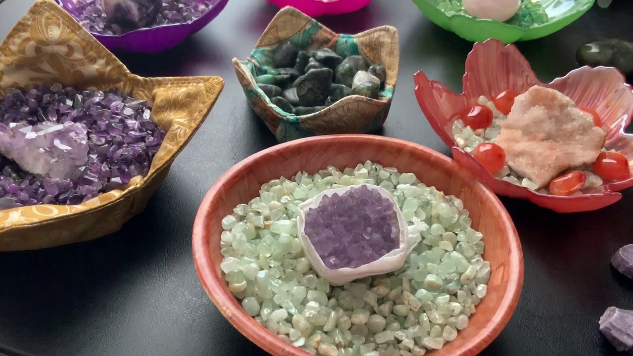 Let&rsquo;s talk about Crystal Charging and Cleansing