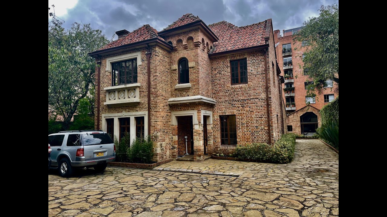 HERMOSA CASA DE CONSERVACIÓN EL NOGAL. VENDO RENTANDO!!  BOGOTÁ