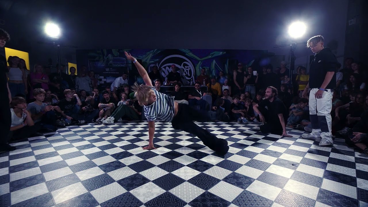 Flow Attack 2x2 - 1'8 - BubbleGum Crew vs Bumaga & Vorobey - CombonationX7