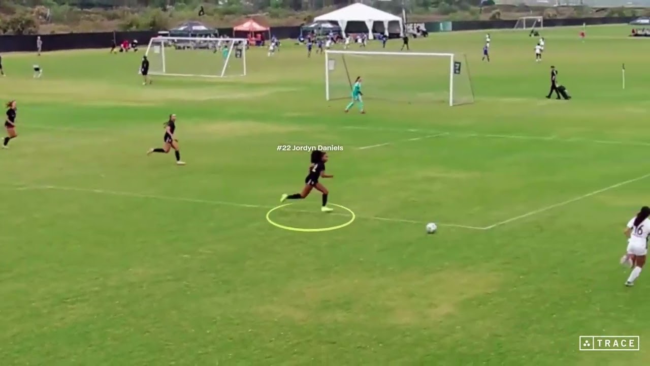 Jordyn Daniels #22 black: Defender 2028. ECNL Playoffs Top 16 San Juan 09ECNL vs Beach 09ECNL