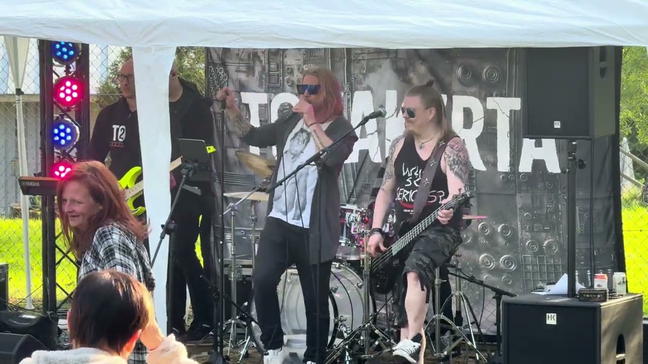 Tokakerta - Pienen pojan elämää cover