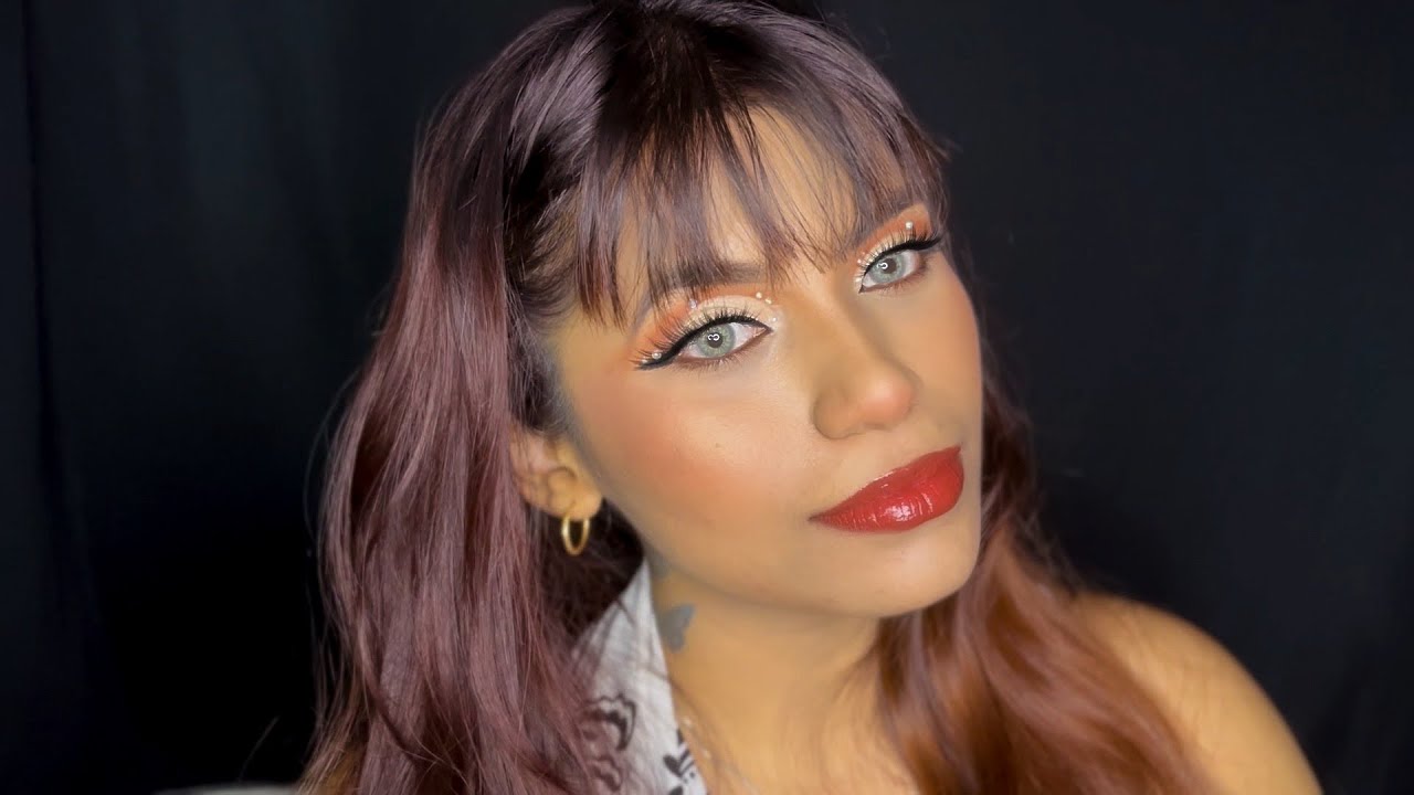 Makeup With Rhinestones / Glitter Stones