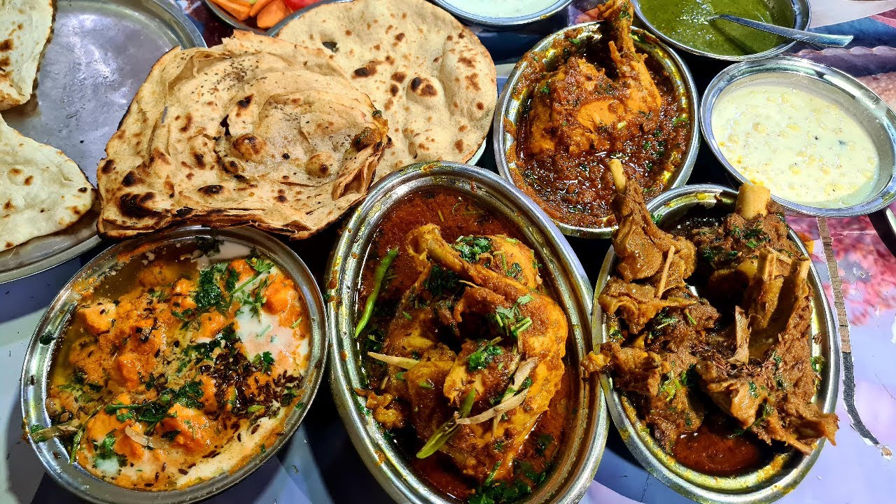 India's Most Famous PAL DHABA ka DESI GHEE WALA MUTTON CURRY aur CHICKEN. Khaane Ke Liye WAITING 😒