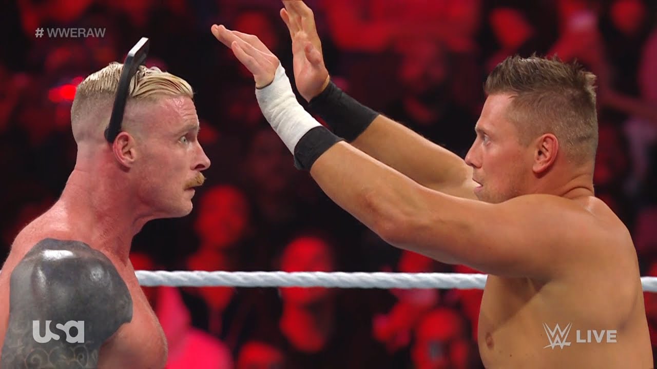 Dexter Lumis vs. The Miz Full Match - WWE RAW November 28, 2022