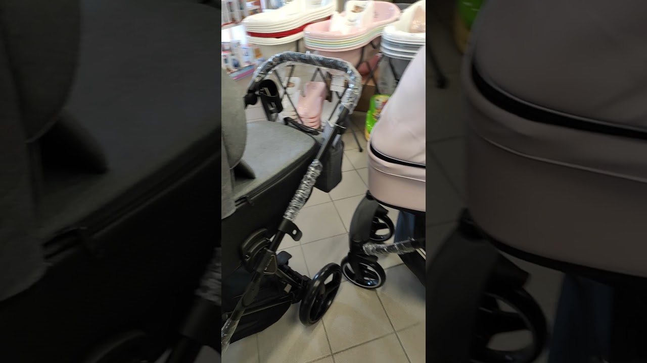 Melyiket v&aacute;lasszam?!🥰 #adamex #babakocsi #stroller
