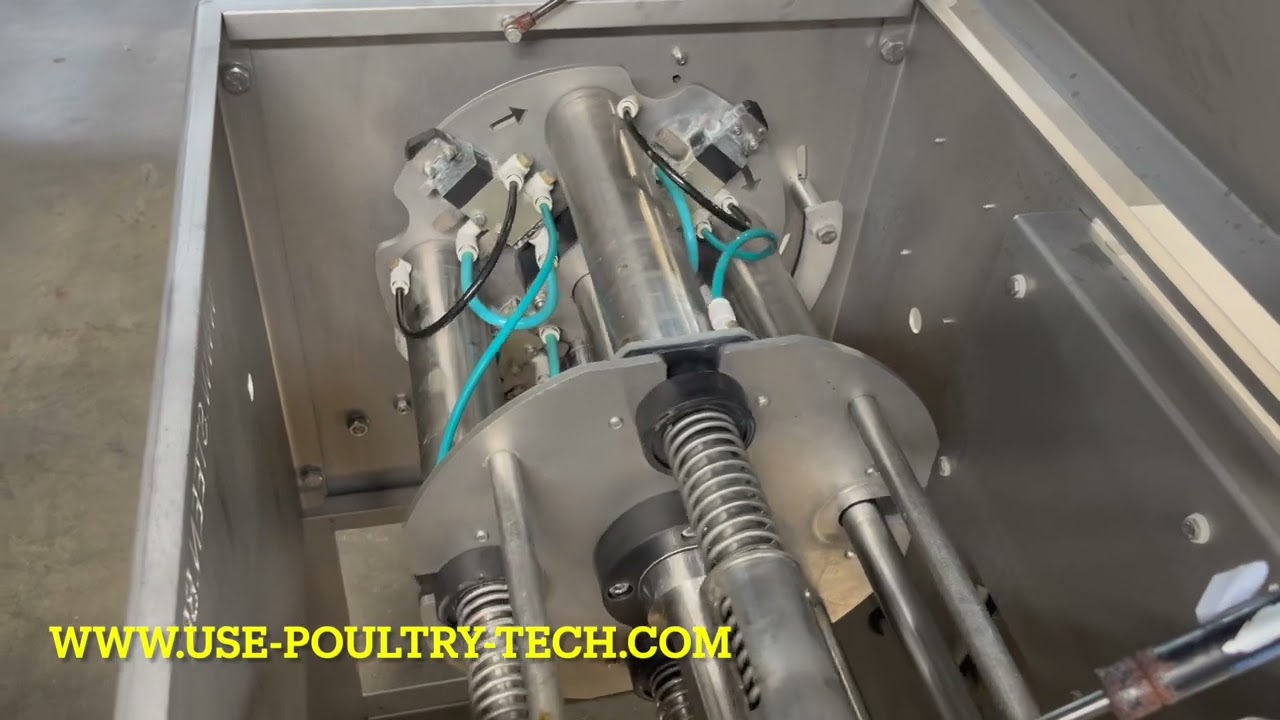 Steen deboner ST828 for deboning poultry FOR SALE