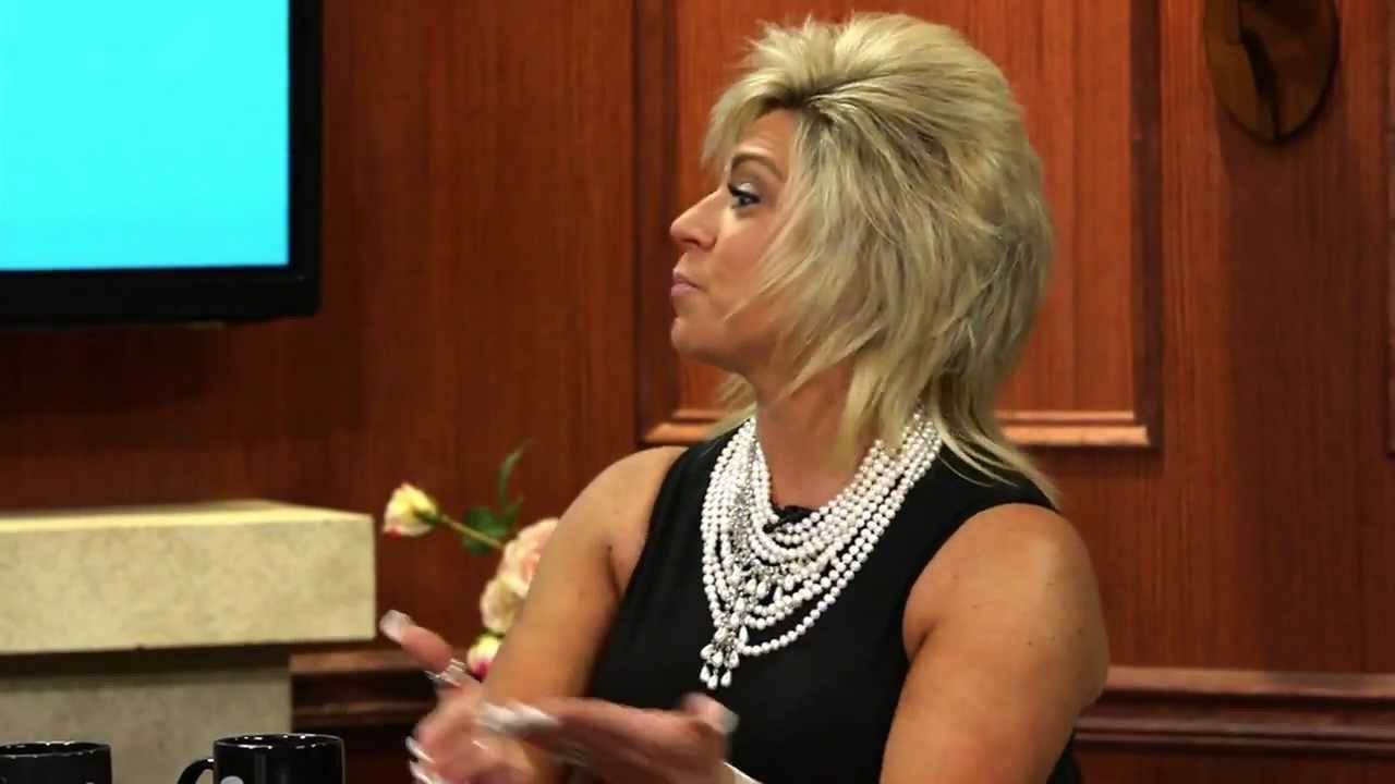 I Was 28 Before I Told Anyone | Theresa Caputo | Larry King Now- Ora TV
