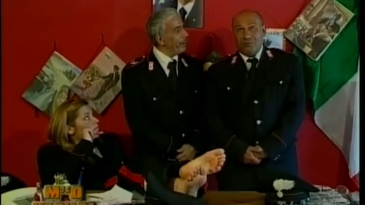Barzellette sui carabinieri  (piedi nudi)