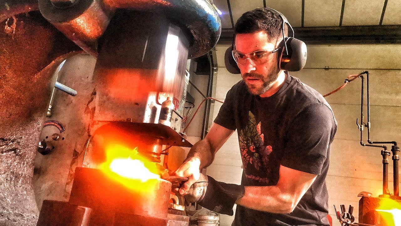 Forging with ALEC STEELE: Hammer Technique, How To Forge for the First Time