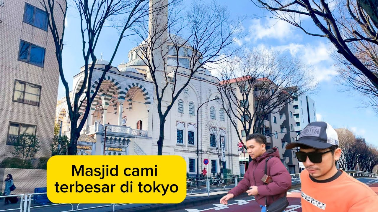 Sholat Jumat Di Masjid Camii Terbesar Di Jepang 