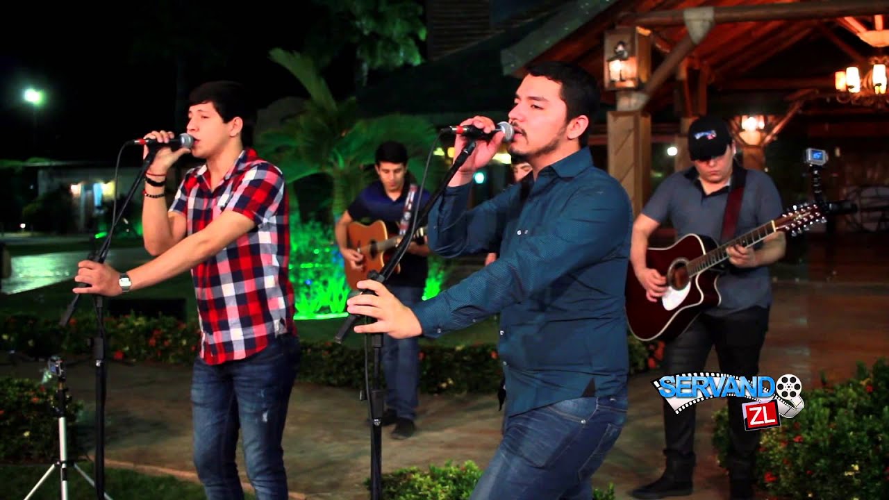 Los Nuevos Ilegales Ft. Los Del Arroyo - Soy Sereno, Soy Tranquilo (En Vivo 2015)