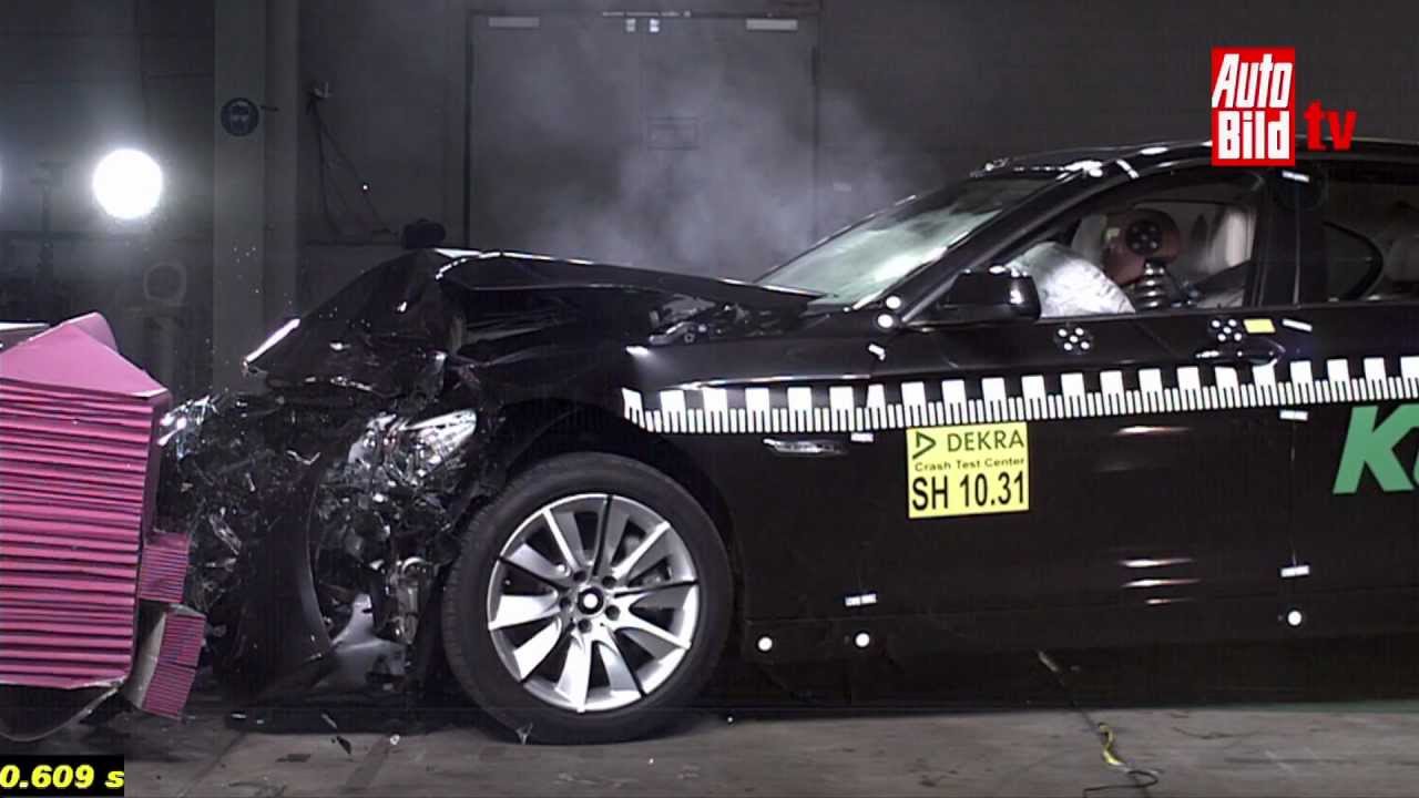 Kollisionsschutzsystem von BMW - DEKRA Crashtest