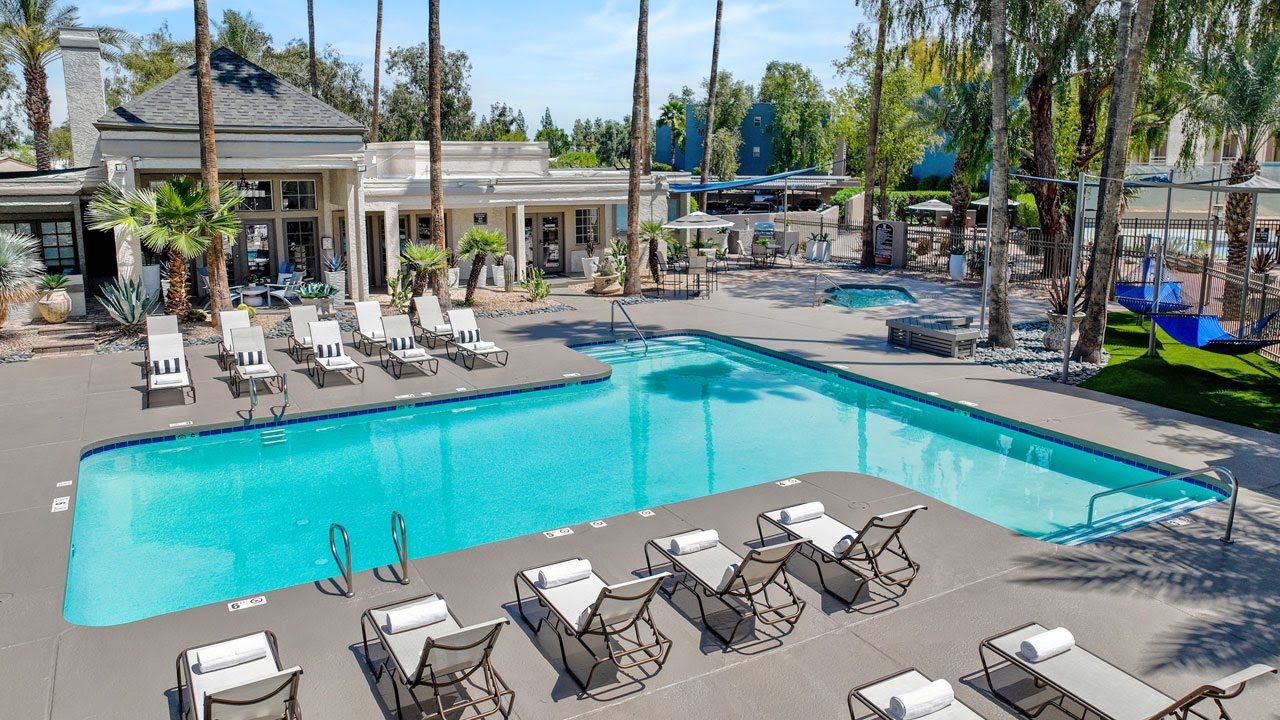 Resort-Style Amenities at Beacon at 601 Apartments in Mesa, AZ