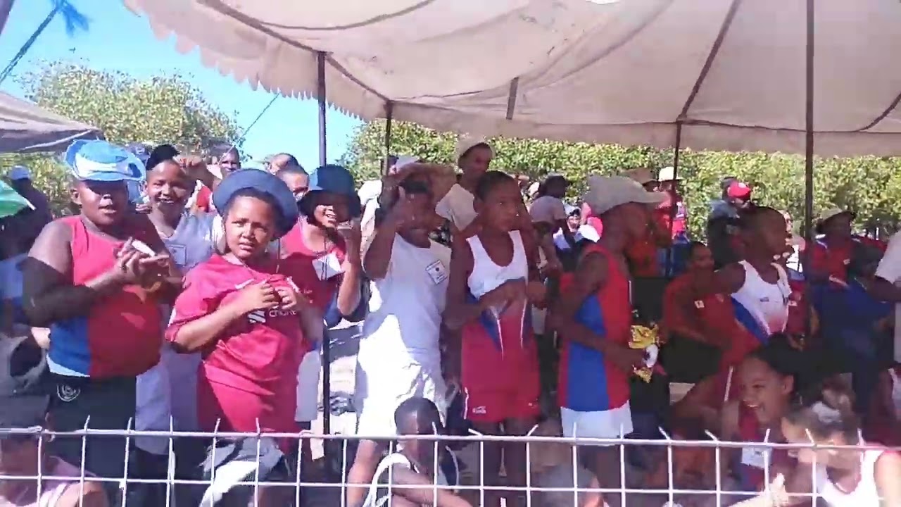 Interskole Atletiek op Sy Beste Wesfleur Park Sport Grond Atlantis