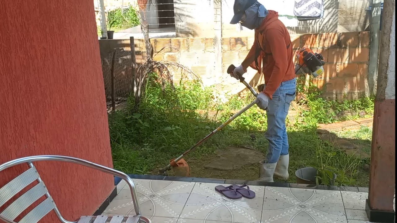 Cortando a grama com a roçadeira vulcan vr620h #vidanocampo #roçadeira #vulcan