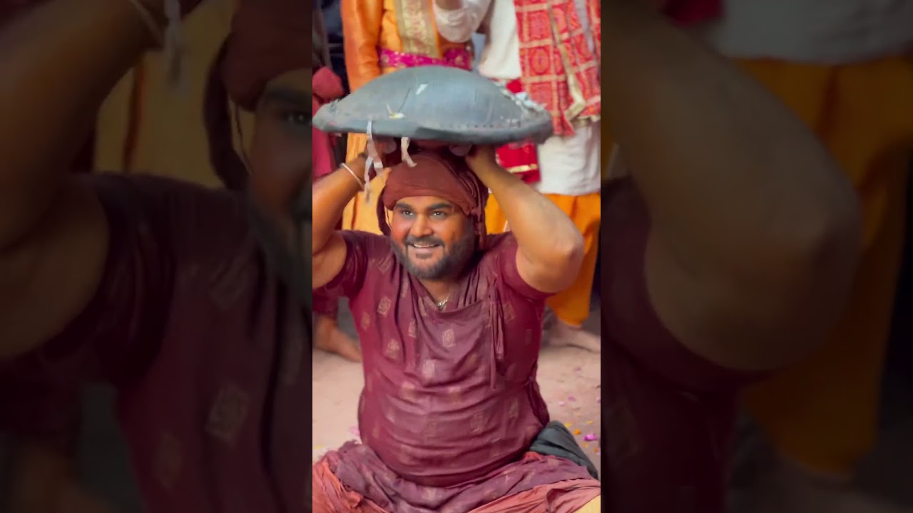 Lathmar holi barsana 😍#lathmarholi #radhe #barsana #barsanaholi #holi #radheradhe